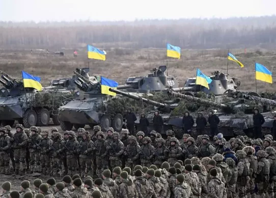 Sesusah apa Ukraina menjaga diri sesudah Rusia mengawali gempuran? Ukraina kalah atas segi senjata dan kalah dengan jumlah di semua baris karena Presiden Rusia Vladimir Putin sudah lakukan investasi yang berarti dalam modernisasi angkatan bersenjatanya.