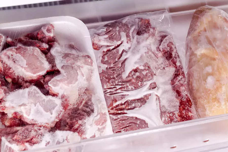 Hong Kong Dapatkan Virus Covid Menempel di Daging Sapi dan Babi Beku
