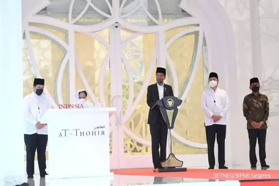 Jokowi Meresmikan Masjid At Thohir, Icon Baru Tujuan Rekreasi Religius di Indonesia