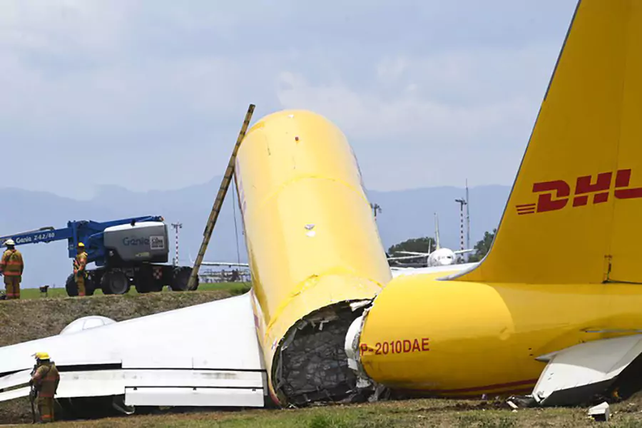 Pesawat Boeing 757 Patah Jadi Dua di Kosta Rika, Amerika Tengah