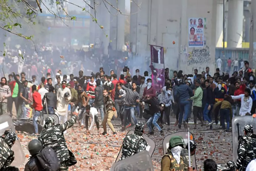 Bentrokan Masyarakat Muslim-Hindu di India, Penangkapan 97 Masyarakat