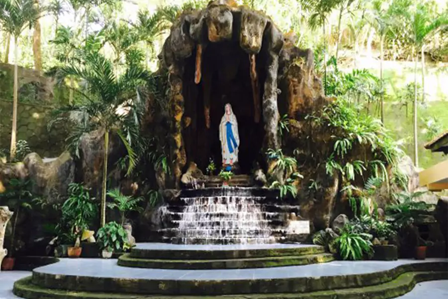 Merayakan Peningkatan Isa Almasih, Ini 5 Gua Maria Monumental di Indonesia untuk Rekreasi Religius